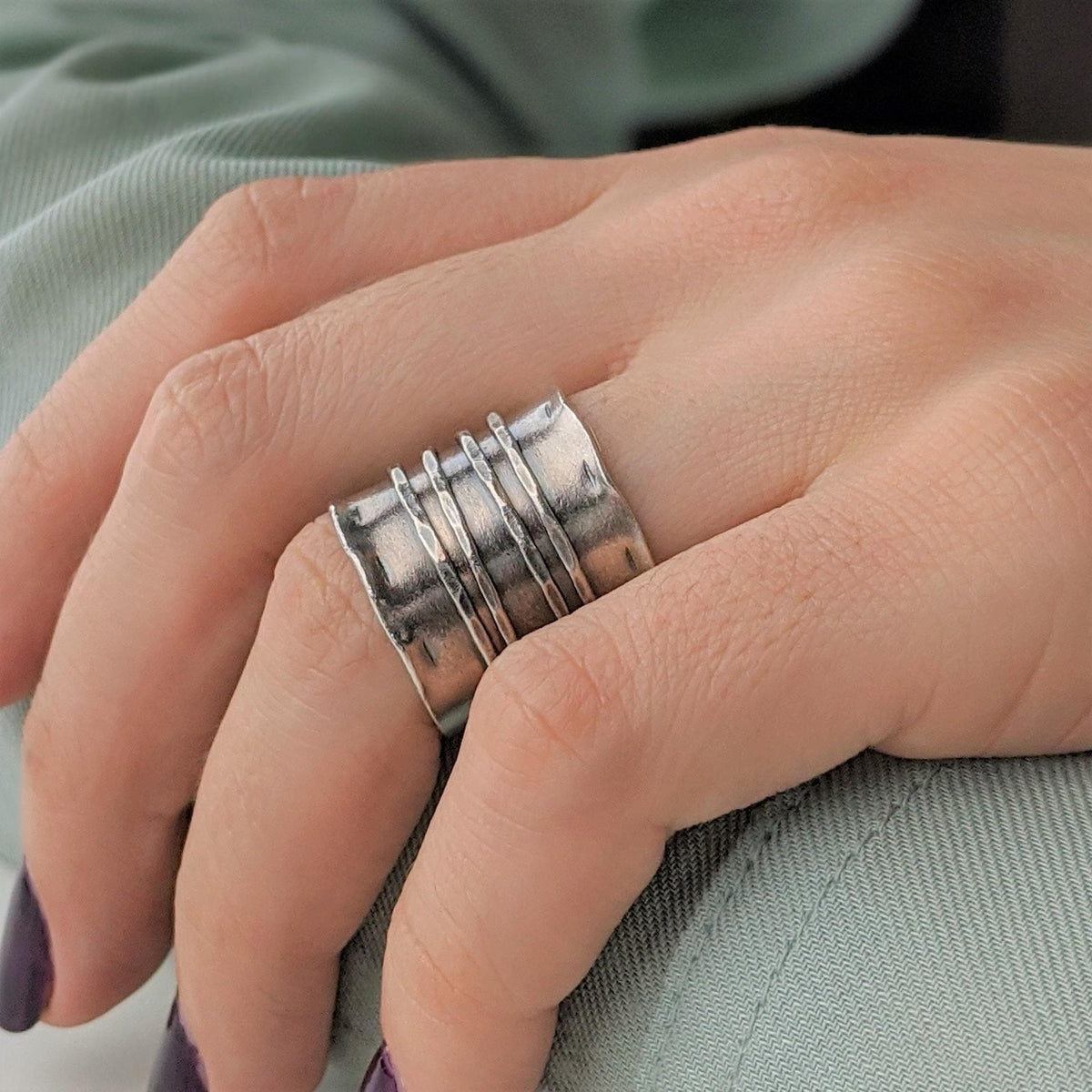 81stgeneration Bracciale Rigido In Argento 999 – Fatto A Mano Dalla Karen Hill Tribe – Design Martellato - 2