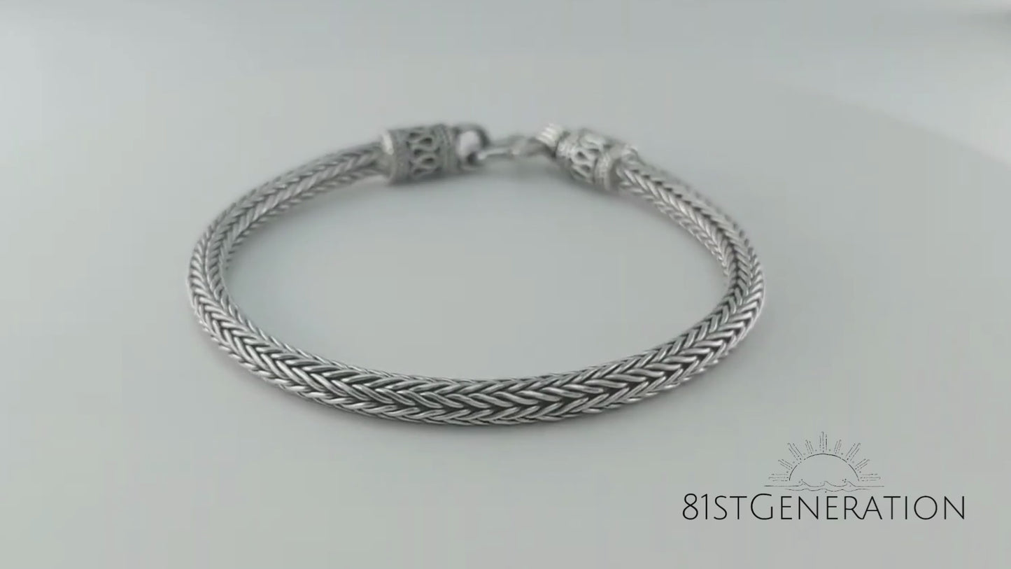 
                  
                    Load and play video in Gallery viewer, Sterling Silver Chunky Bracelet Thick Balinese Foxtail Chain
                  
                