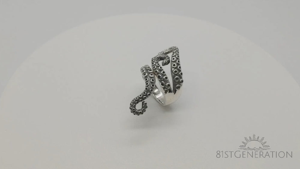 
                  
                    Load and play video in Gallery viewer, Sterling Silver Wide Octopus Wrap Ring Ocean Inspired Jewellery
                  
                
