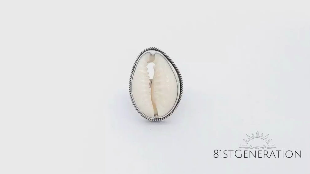 
                  
                    Load and play video in Gallery viewer, Sterling Silver Natural Cowrie Shell Seashell Rope Boho Bali Ring
                  
                