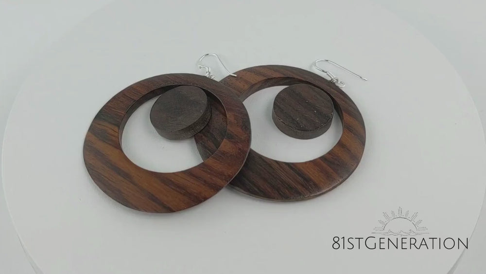 
                  
                    Load and play video in Gallery viewer, Wood Round Disc Earrings 60s Mod With Sterling Silver Hooks
                  
                