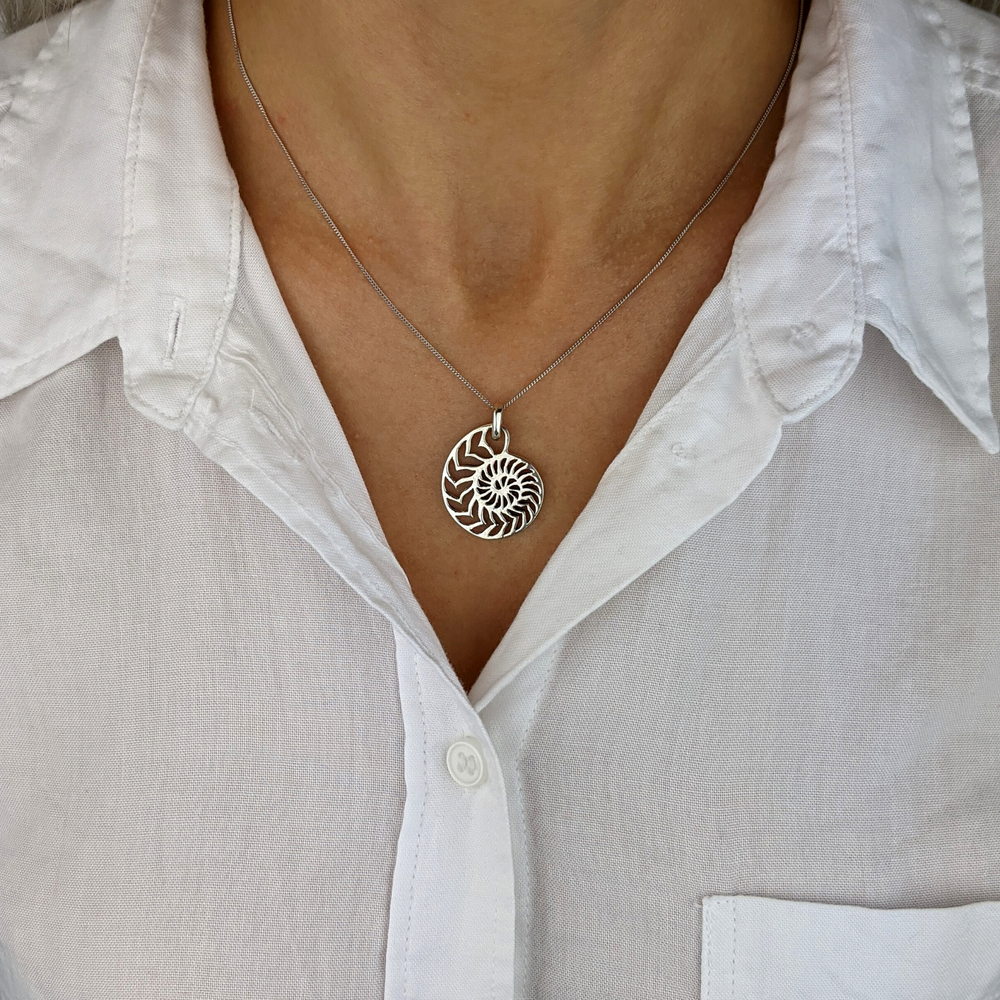 Sterling Silver Large Nautilus Ammonite Seashell Pendant Necklace