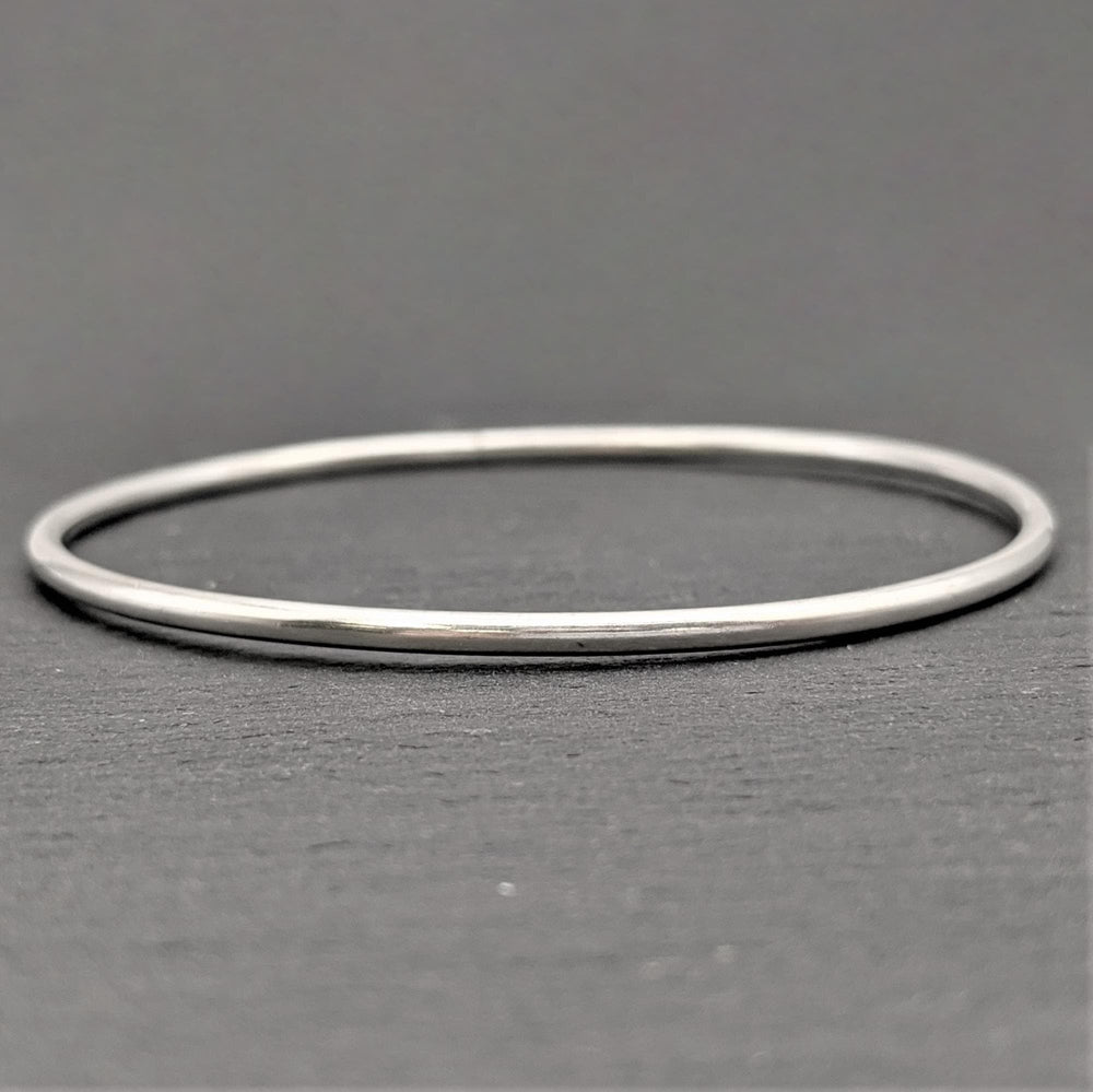 
                  
                    Pure Silver Karen Hill Tribe Plain Round Tube Stackable Bangle
                  
                