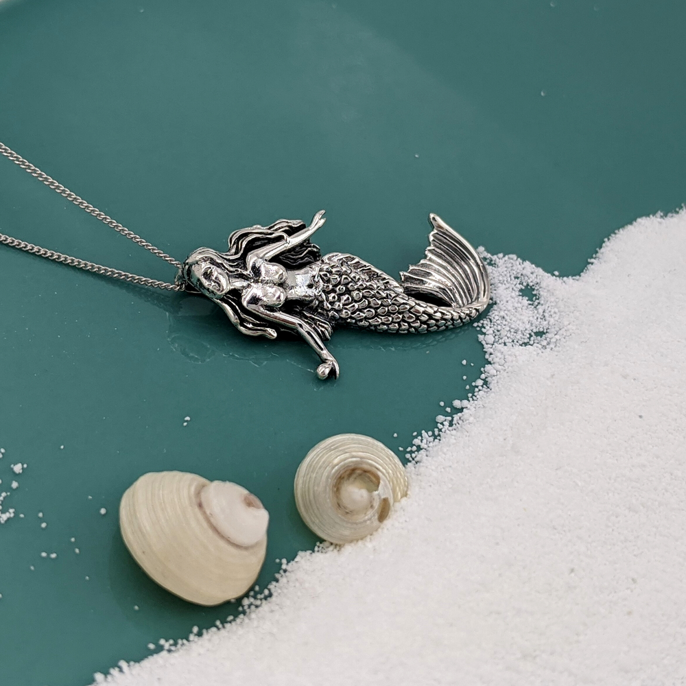 Real deals mermaid necklace