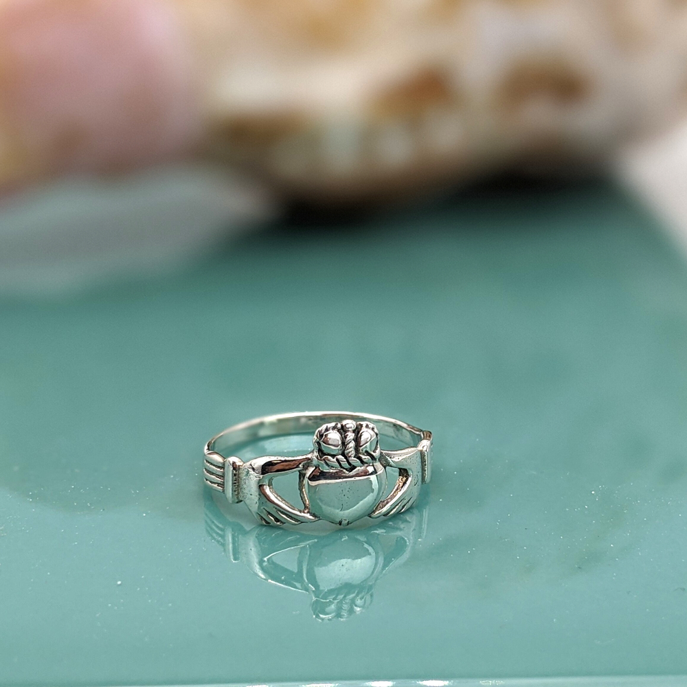 
                  
                    Sterling Silver Claddagh Heart Celtic Irish Ring Promise Band
                  
                