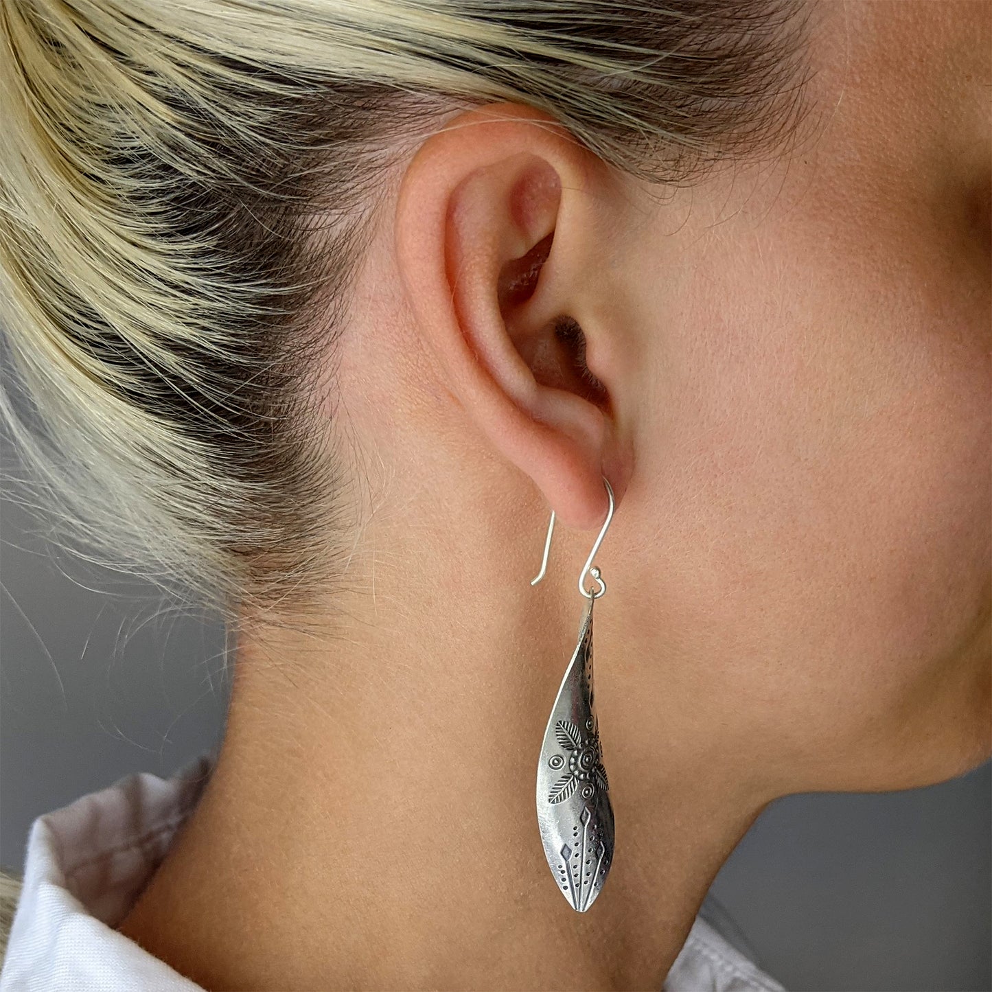 
                  
                    Pure Silver Hill Tribe Long Leaf Shaped Tribal Motif Drop Earrings
                  
                