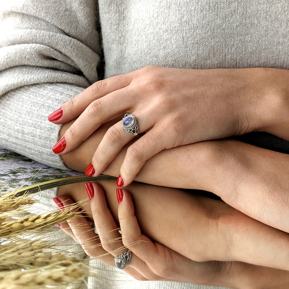 Sterling Silver Rainbow Moonstone Ring Oval Shaped Vintage Style
