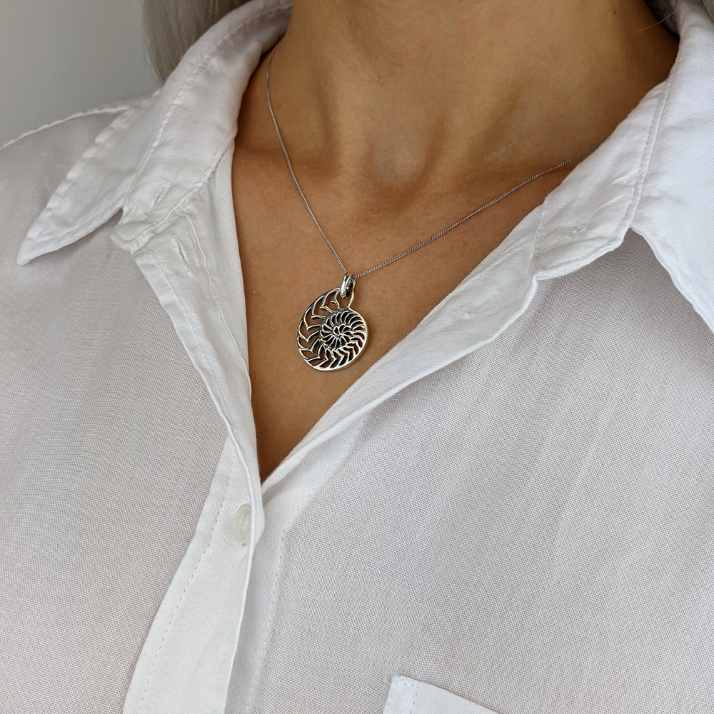 Sterling Silver Large Nautilus Ammonite Seashell Pendant Necklace